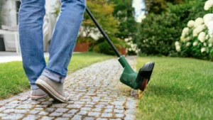 Bosch EasyGrassCut Χορτοκοπτικό Μπαταρίας Ώμου / Χειρός 18V 2.5Ah Solo Χωρίς Μπαταρία και Φορτιστή 2.1kg