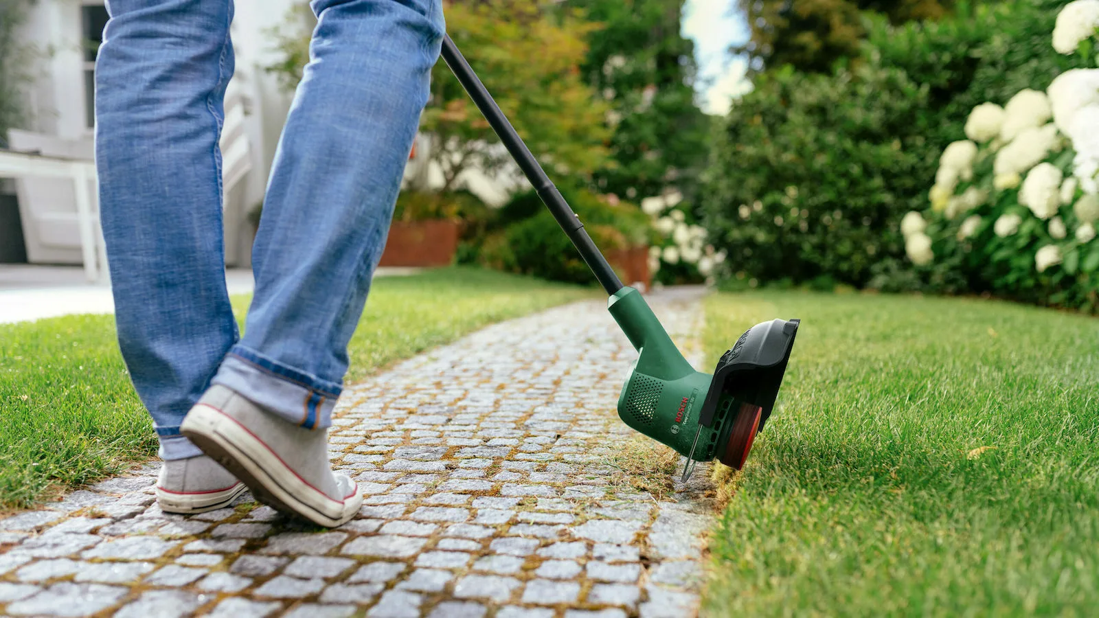 Bosch EasyGrassCut Χορτοκοπτικό Μπαταρίας Ώμου / Χειρός 18V 2.5Ah Solo Χωρίς Μπαταρία και Φορτιστή 2.1kg