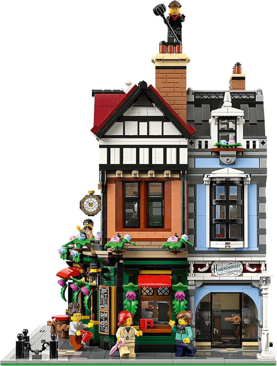 LEGO Icons 10350 Tudor Corner